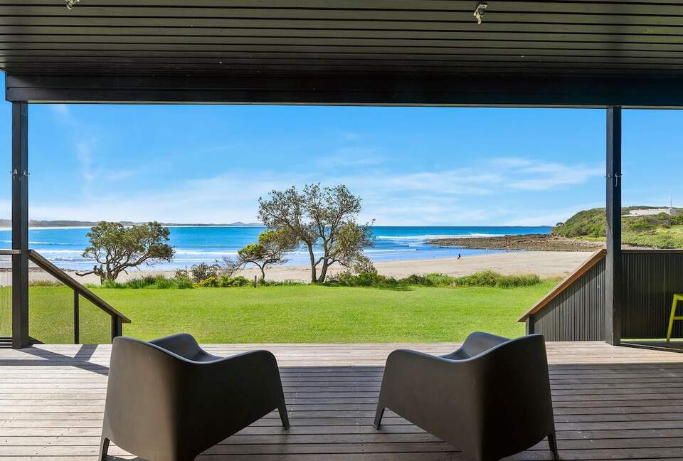 Endless Horizon | A Sophisticated Beachfront Retreat - Arrawarra Headland, Australia