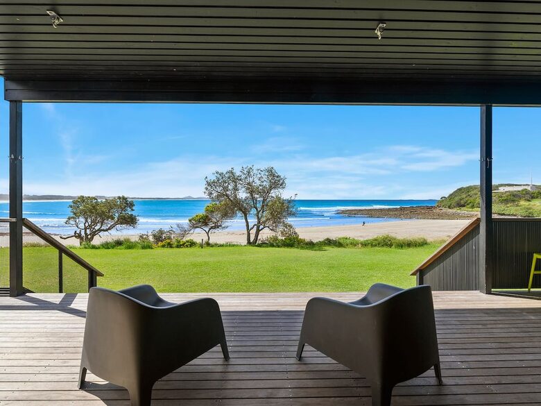 Endless Horizon | A Sophisticated Beachfront Retreat - Arrawarra Headland, Australia