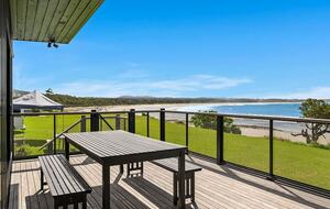 Endless Horizon | A Sophisticated Beachfront Retreat - Arrawarra Headland, Australia