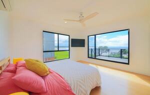 Endless Horizon | A Sophisticated Beachfront Retreat - Arrawarra Headland, Australia