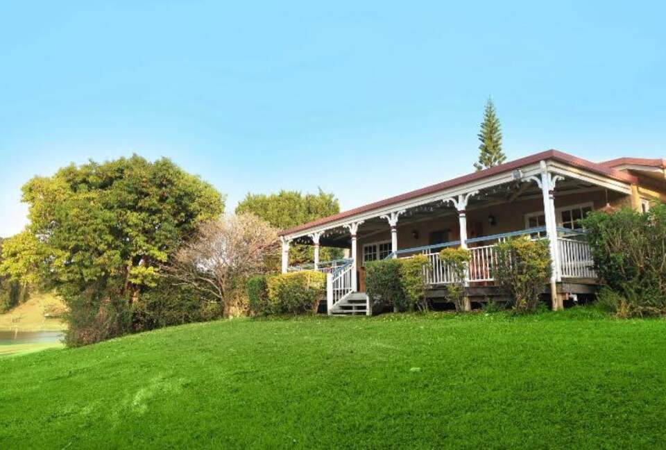 Lakeside Tranquility in Yungaburra - Yungaburra, Australia