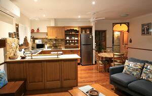 Lakeside Tranquility in Yungaburra - Yungaburra, Australia