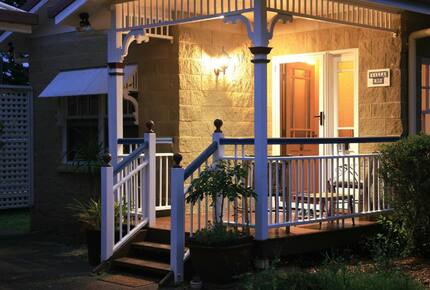 Lakeside Tranquility in Yungaburra - Yungaburra, Australia