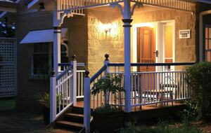 Lakeside Tranquility in Yungaburra - Yungaburra, Australia