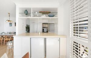 Elegant Beachfront Escape with Private Courtyard - Gold Coast, Australia