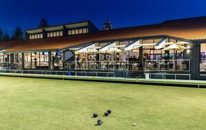 Elegant Beachfront Escape with Private Courtyard - Gold Coast, Australia