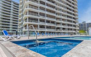 Elegant Beachfront Escape with Private Courtyard - Gold Coast, Australia