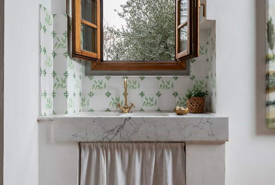 Campo Sasso Stone Farmhouse with Panoramic Chianti Valley Views - San Polo in Chianti, Italy