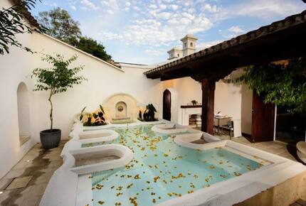 King Suite Las Mil Flores - Antigua Guatemala, Guatemala