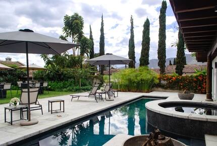 King Suite Las Mil Flores - Antigua Guatemala, Guatemala