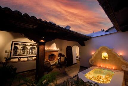 King Suite Las Mil Flores - Antigua Guatemala, Guatemala