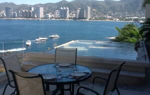 Villa Ammen, Beach Club Villa - Acapulco, Mexico