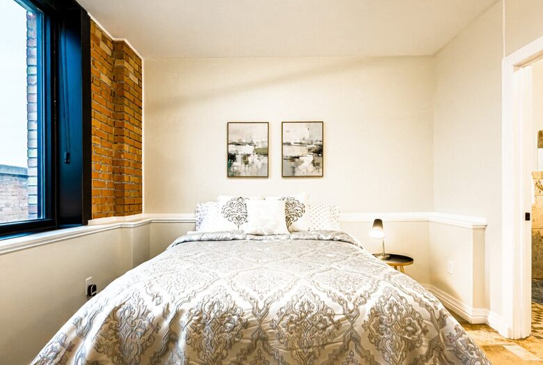Downtown Idaho Falls Penthouse w/ in-suite Arcade, Pool Table, Sauna & 4DMassage Chair - Idaho Falls, Idaho