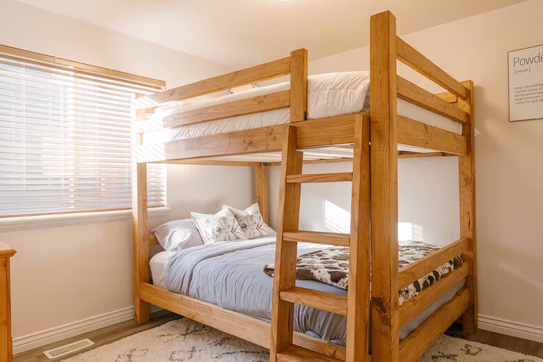 The Powder Haus | Ski-In, Ski-Out Luxury with Year-Round Adventure - Eden, Utah