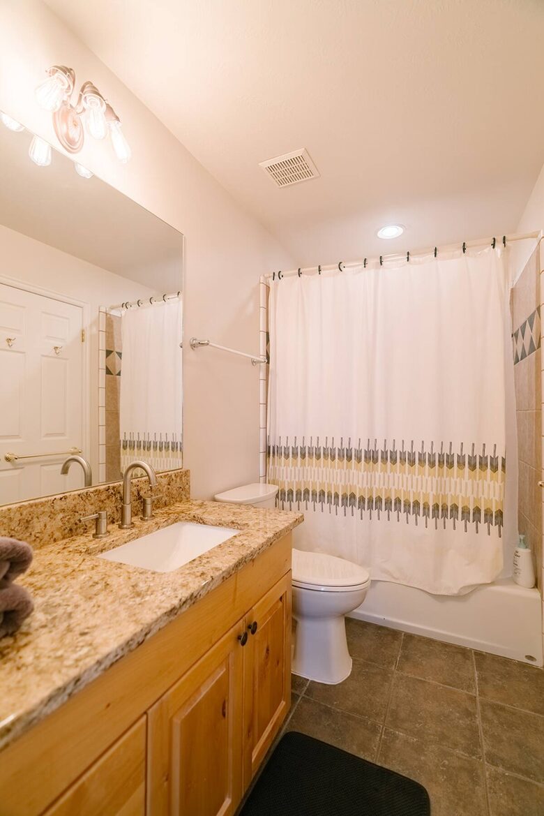 The Powder Haus | Ski-In, Ski-Out Luxury with Year-Round Adventure - Eden, Utah