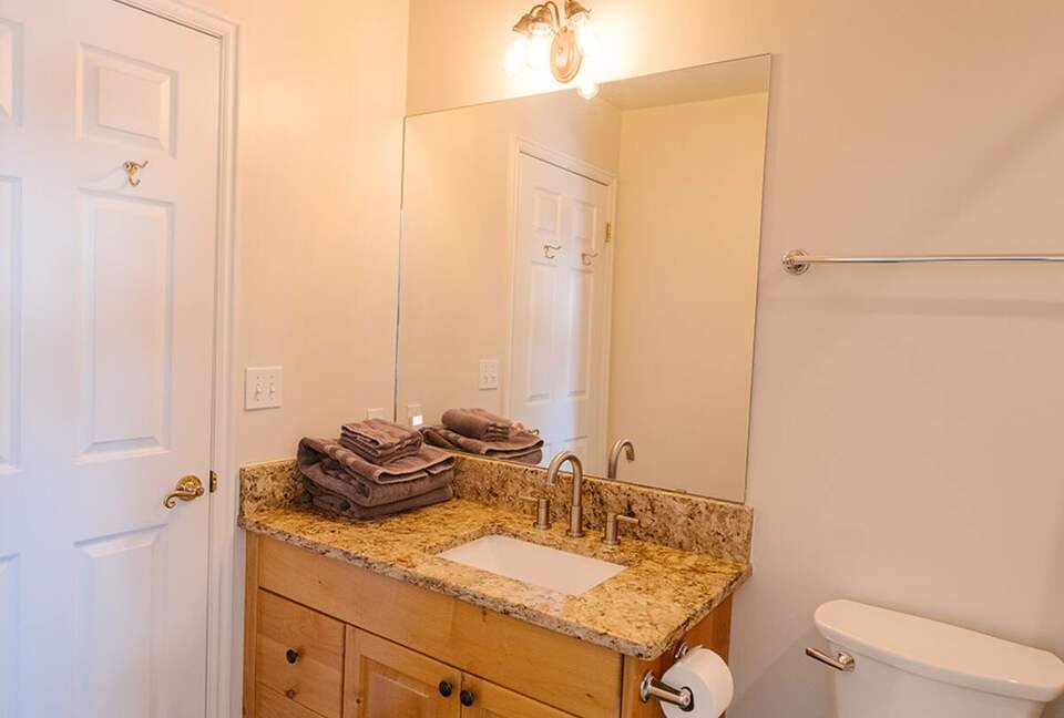 The Powder Haus | Ski-In, Ski-Out Luxury with Year-Round Adventure - Eden, Utah