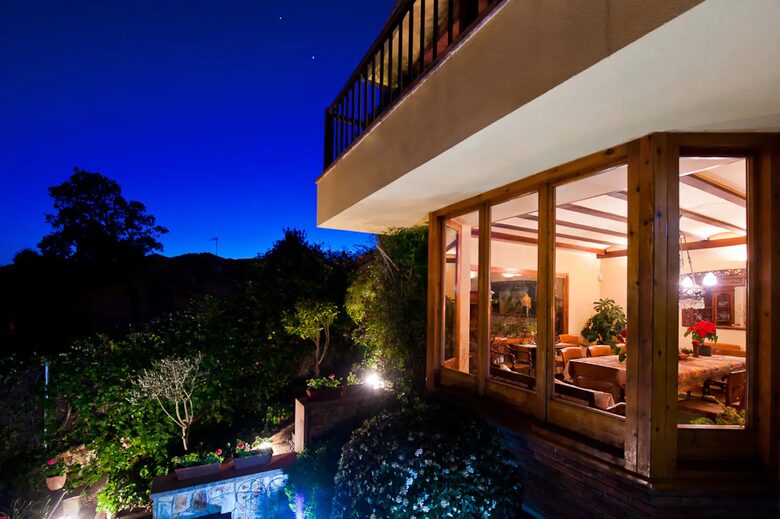 Elegant Mountain Retreat with Sea Views - Arenys de Munt, Spain