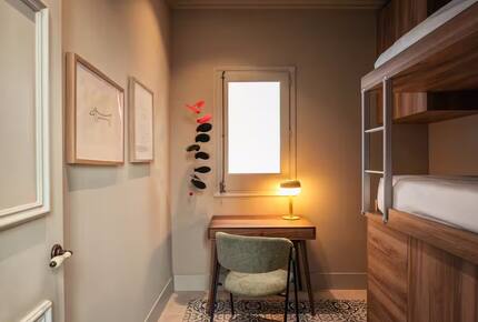 Barcelona 6 Bedroom Flat in L'Eixample - Barcelona, Spain