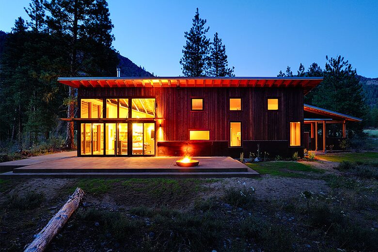 Modern Mountain Retreat with Trailside Access - Mazama, Washington