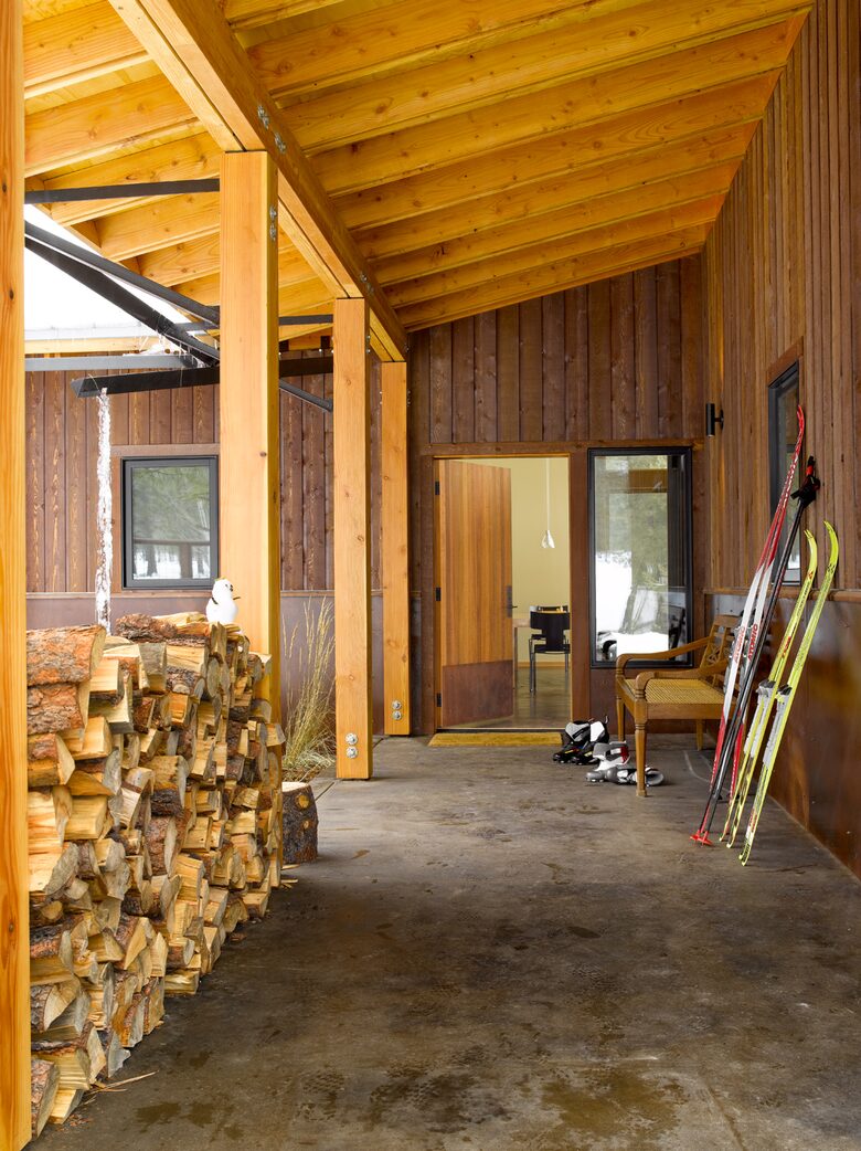 Modern Mountain Retreat with Trailside Access - Mazama, Washington