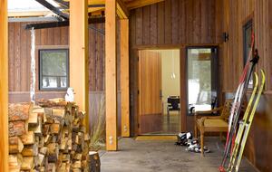 Modern Mountain Retreat with Trailside Access - Mazama, Washington