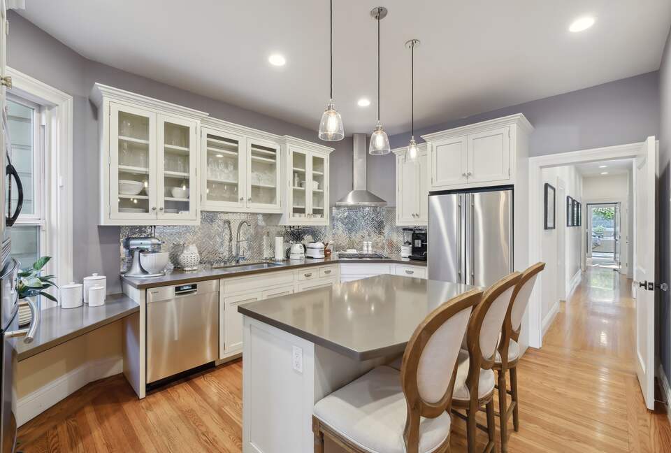 Designer Victorian Home - San Francisco, California