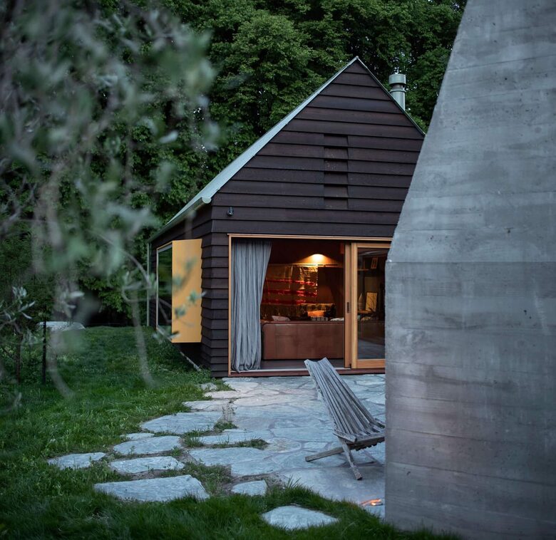Modern Alpine Retreat with Stunning Mountain Views - Wānaka, New Zealand