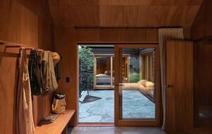 Modern Alpine Retreat with Stunning Mountain Views - Wānaka, New Zealand