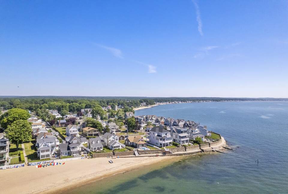 Graceful Living with Private Beachfront Views - Clinton, Connecticut