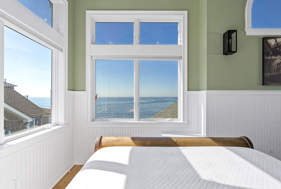 Graceful Living with Private Beachfront Views - Clinton, Connecticut