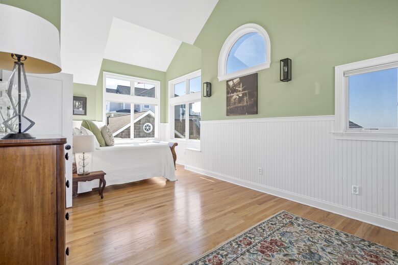 Graceful Living with Private Beachfront Views - Clinton, Connecticut