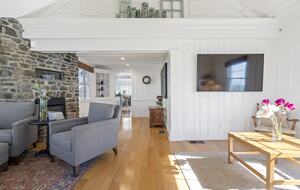 Graceful Living with Private Beachfront Views - Clinton, Connecticut