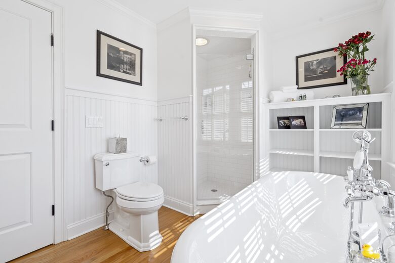 Graceful Living with Private Beachfront Views - Clinton, Connecticut