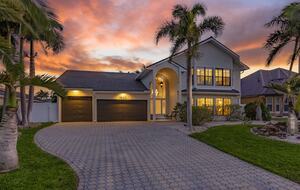 SW Florida Light-Filled Canal Front Escape - Cape Coral, Florida