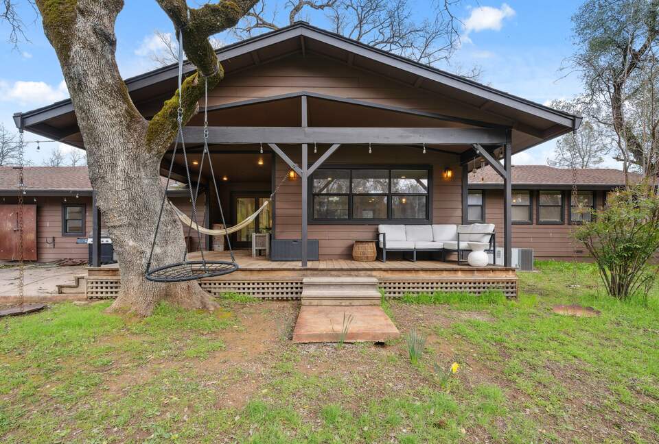 Peaceful Redding Haven on 2.6 Acres - Redding, California