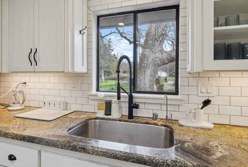 Peaceful Redding Haven on 2.6 Acres - Redding, California