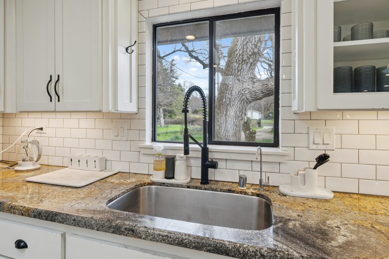 Peaceful Redding Haven on 2.6 Acres - Redding, California