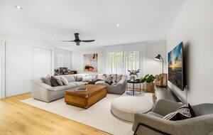 Tranquil Designer Escape with Poolside Elegance - Noosaville, Australia