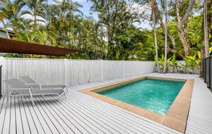 Tranquil Designer Escape with Poolside Elegance - Noosaville, Australia