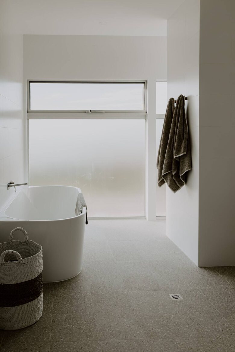 Middle River Vista on Kangaroo Island’s North Coast - Kangaroo Island, Australia