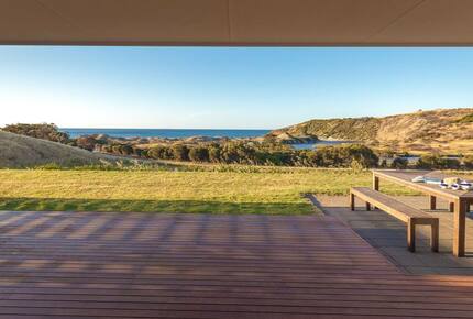 Middle River Beach House - Kangaroo Island, Australia