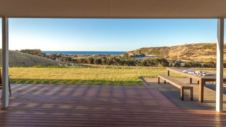 Middle River Beach House - Kangaroo Island, Australia