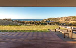 Middle River Beach House - Kangaroo Island, Australia