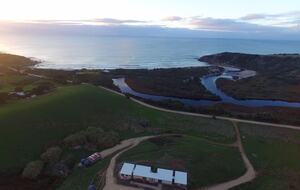 Middle River Beach House - Kangaroo Island, Australia