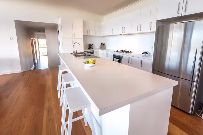 Middle River Beach House - Kangaroo Island, Australia