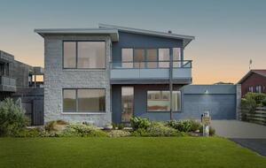 Oceanfront Serenity in Port Fairy - Port Fairy, Australia