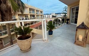 Tranquil West Ibiza Retreat with Private Terrace & Pool Access - Port des Torrent -San José, Spain