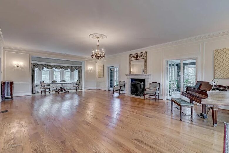 Wynddon Estate | French-Inspired Countryside Elegance - Phoenix, Maryland