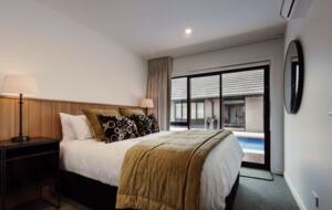 Unique sustainable luxury Retreat (sleeps 12) with a wellness zone including pool, spa, sauna & yoga decks - Rotorua, New Zealand