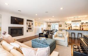 Elevated Mountain Escape Near The Broadmoor - Colorado Springs, Colorado